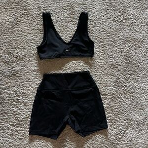 Set Active Set - Sportbody dip bra & shorts